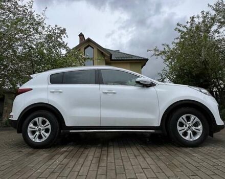 Белый Киа Sportage, объемом двигателя 1.69 л и пробегом 136 тыс. км за 15200 $, фото 6 на Automoto.ua