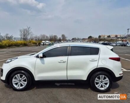 Белый Киа Sportage, объемом двигателя 1.7 л и пробегом 188 тыс. км за 5450 $, фото 2 на Automoto.ua