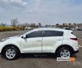 Белый Киа Sportage, объемом двигателя 1.7 л и пробегом 188 тыс. км за 5450 $, фото 2 на Automoto.ua