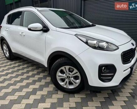Киа Sportage 2016 в Николаеве на Automoto.ua Белый Киа Sportage, объемом двигателя 1.69 л и пробегом 130 тыс. км за 15700 $, фото 2 на Automoto.ua