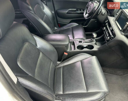 Білий Кіа Sportage, об'ємом двигуна 2 л та пробігом 167 тис. км за 19000 $, фото 25 на Automoto.ua