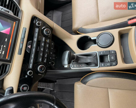 Белый Киа Sportage, объемом двигателя 2 л и пробегом 123 тыс. км за 19500 $, фото 17 на Automoto.ua