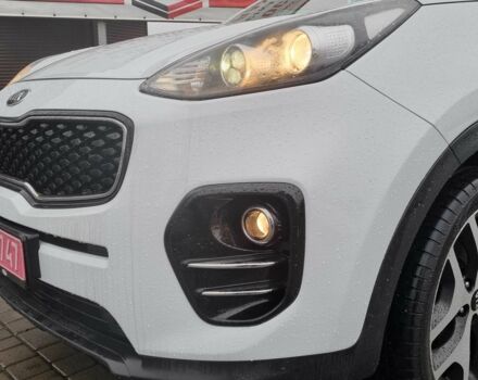 Белый Киа Sportage, объемом двигателя 1.7 л и пробегом 162 тыс. км за 16200 $, фото 5 на Automoto.ua