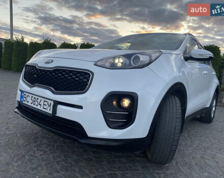 Кіа Sportage 2016 у Львові на Automoto.ua Білий Кіа Sportage, об'ємом двигуна 2 л та пробігом 89 тис. км за 17890 $, фото 30 на Automoto.ua