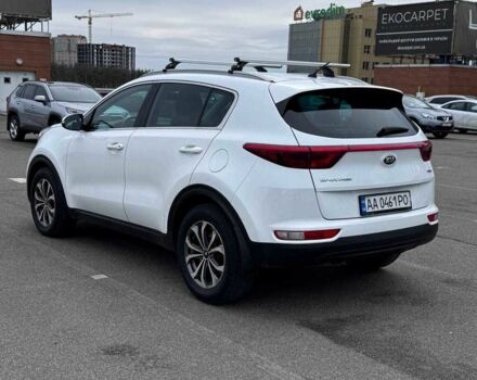 Белый Киа Sportage, объемом двигателя 1.7 л и пробегом 90 тыс. км за 335 $, фото 2 на Automoto.ua