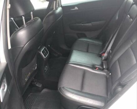 Білий Кіа Sportage, об'ємом двигуна 2 л та пробігом 97 тис. км за 15500 $, фото 17 на Automoto.ua