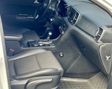 Белый Киа Sportage, объемом двигателя 2 л и пробегом 165 тыс. км за 18700 $, фото 17 на Automoto.ua
