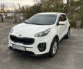 Белый Киа Sportage, объемом двигателя 1.7 л и пробегом 170 тыс. км за 16000 $, фото 5 на Automoto.ua