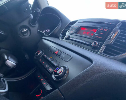 Белый Киа Sportage, объемом двигателя 2 л и пробегом 89 тыс. км за 17800 $, фото 69 на Automoto.ua