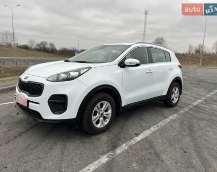 Белый Киа Sportage, объемом двигателя 1.69 л и пробегом 123 тыс. км за 16400 $, фото 3 на Automoto.ua