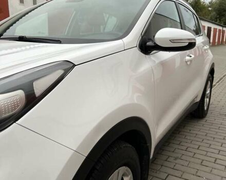 Белый Киа Sportage, объемом двигателя 1.69 л и пробегом 201 тыс. км за 14200 $, фото 41 на Automoto.ua