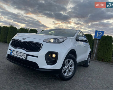 Кіа Sportage 2016 у Львові на Automoto.ua Білий Кіа Sportage, об'ємом двигуна 2 л та пробігом 89 тис. км за 17890 $, фото 9 на Automoto.ua