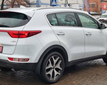 Белый Киа Sportage, объемом двигателя 1.7 л и пробегом 162 тыс. км за 16300 $, фото 4 на Automoto.ua