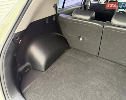 Белый Киа Sportage, объемом двигателя 2 л и пробегом 160 тыс. км за 17200 $, фото 39 на Automoto.ua