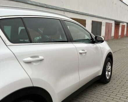 Белый Киа Sportage, объемом двигателя 1.69 л и пробегом 201 тыс. км за 14200 $, фото 53 на Automoto.ua