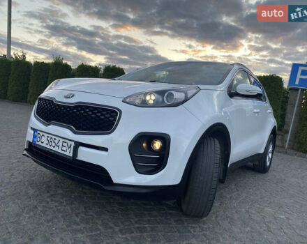 Кіа Sportage 2016 у Львові на Automoto.ua Білий Кіа Sportage, об'ємом двигуна 2 л та пробігом 89 тис. км за 17890 $, фото 34 на Automoto.ua