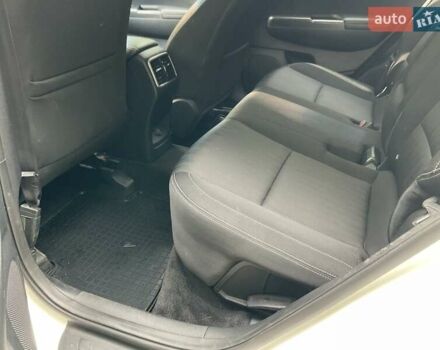 Белый Киа Sportage, объемом двигателя 2.4 л и пробегом 143 тыс. км за 12800 $, фото 13 на Automoto.ua