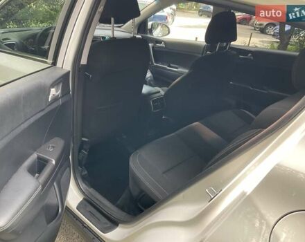 Белый Киа Sportage, объемом двигателя 2.4 л и пробегом 143 тыс. км за 12800 $, фото 12 на Automoto.ua