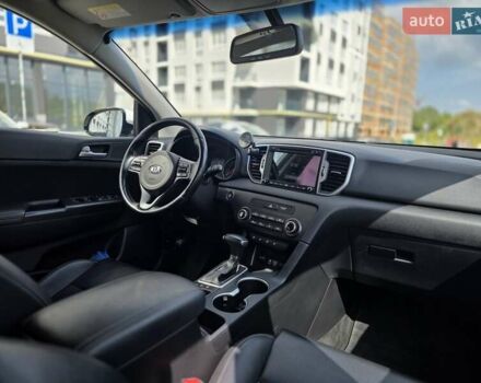 Белый Киа Sportage, объемом двигателя 2 л и пробегом 172 тыс. км за 18500 $, фото 18 на Automoto.ua