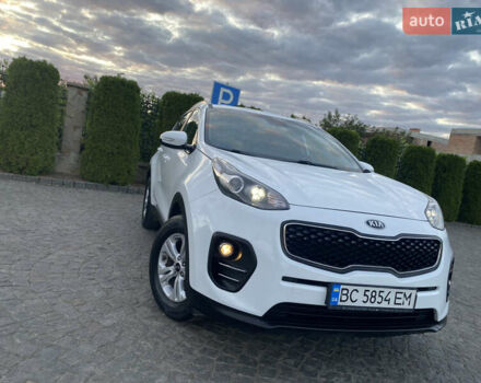 Кіа Sportage 2016 у Львові на Automoto.ua Білий Кіа Sportage, об'ємом двигуна 2 л та пробігом 89 тис. км за 17890 $, фото 44 на Automoto.ua