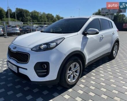 Білий Кіа Sportage, об'ємом двигуна 1.69 л та пробігом 167 тис. км за 16899 $, фото 2 на Automoto.ua