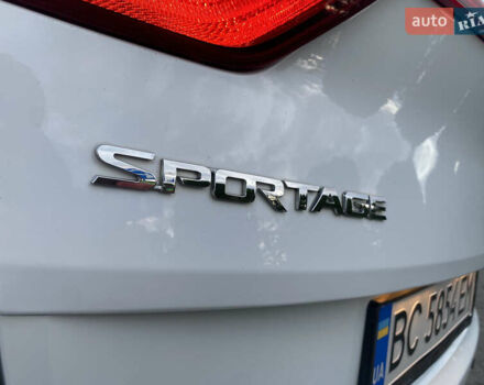 Белый Киа Sportage, объемом двигателя 2 л и пробегом 89 тыс. км за 17800 $, фото 50 на Automoto.ua