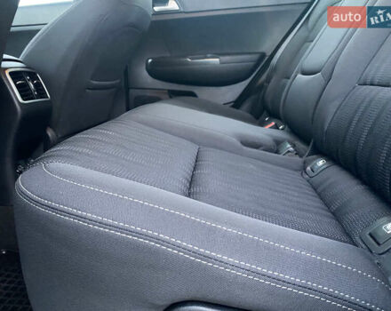 Белый Киа Sportage, объемом двигателя 2 л и пробегом 89 тыс. км за 17800 $, фото 83 на Automoto.ua