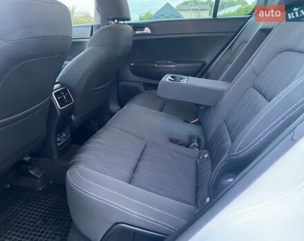 Белый Киа Sportage, объемом двигателя 2 л и пробегом 89 тыс. км за 17800 $, фото 81 на Automoto.ua