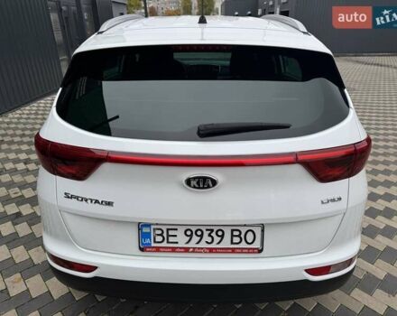 Киа Sportage 2016 в Николаеве на Automoto.ua Белый Киа Sportage, объемом двигателя 1.69 л и пробегом 130 тыс. км за 15700 $, фото 8 на Automoto.ua