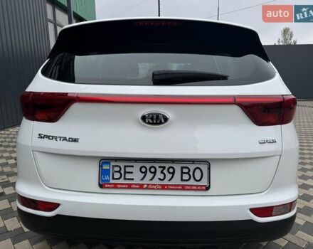 Киа Sportage 2016 в Николаеве на Automoto.ua Белый Киа Sportage, объемом двигателя 1.69 л и пробегом 130 тыс. км за 15700 $, фото 9 на Automoto.ua