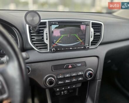 Белый Киа Sportage, объемом двигателя 2 л и пробегом 172 тыс. км за 18500 $, фото 19 на Automoto.ua