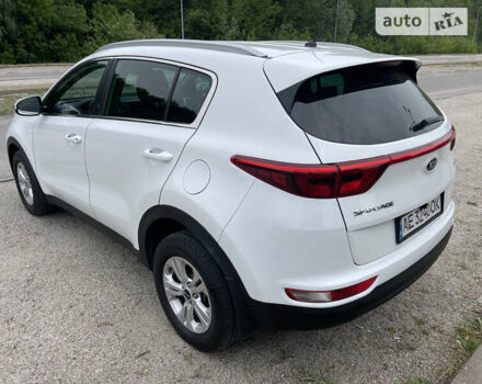 Белый Киа Sportage, объемом двигателя 1.69 л и пробегом 142 тыс. км за 14900 $, фото 4 на Automoto.ua