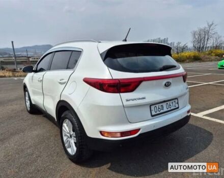 Белый Киа Sportage, объемом двигателя 1.7 л и пробегом 188 тыс. км за 5450 $, фото 3 на Automoto.ua