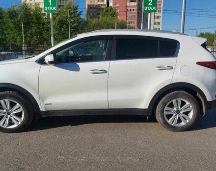 Белый Киа Sportage, объемом двигателя 2 л и пробегом 100 тыс. км за 4800 $, фото 2 на Automoto.ua