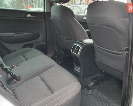 Белый Киа Sportage, объемом двигателя 1.7 л и пробегом 162 тыс. км за 16300 $, фото 38 на Automoto.ua