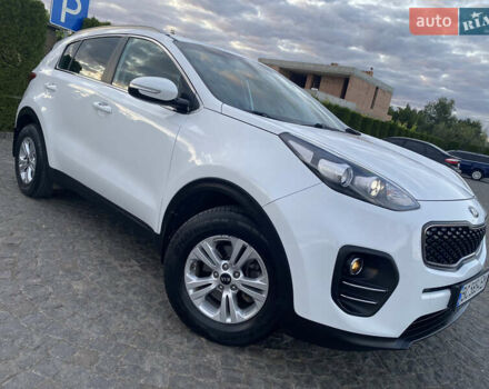 Кіа Sportage 2016 у Львові на Automoto.ua Білий Кіа Sportage, об'ємом двигуна 2 л та пробігом 89 тис. км за 17890 $, фото 14 на Automoto.ua