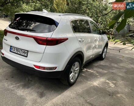 Белый Киа Sportage, объемом двигателя 2.4 л и пробегом 143 тыс. км за 12800 $, фото 5 на Automoto.ua
