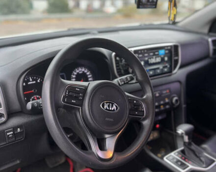 Белый Киа Sportage, объемом двигателя 1.7 л и пробегом 170 тыс. км за 16000 $, фото 11 на Automoto.ua