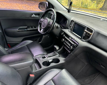 Білий Кіа Sportage, об'ємом двигуна 2 л та пробігом 167 тис. км за 19000 $, фото 23 на Automoto.ua