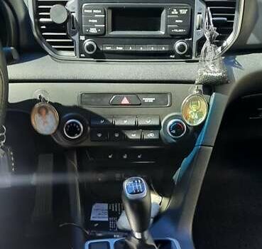 Белый Киа Sportage, объемом двигателя 1.69 л и пробегом 154 тыс. км за 15300 $, фото 4 на Automoto.ua