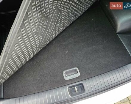 Белый Киа Sportage, объемом двигателя 1.69 л и пробегом 167 тыс. км за 15300 $, фото 48 на Automoto.ua