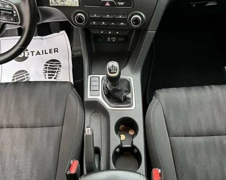 Белый Киа Sportage, объемом двигателя 1.69 л и пробегом 201 тыс. км за 14200 $, фото 18 на Automoto.ua