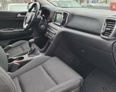 Белый Киа Sportage, объемом двигателя 1.7 л и пробегом 162 тыс. км за 16300 $, фото 39 на Automoto.ua