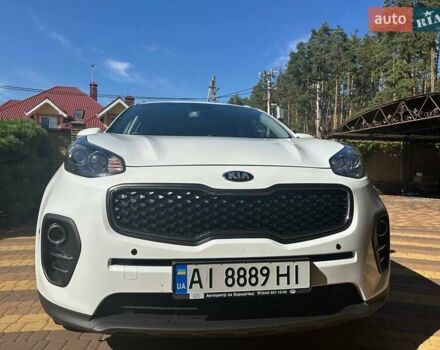 Белый Киа Sportage, объемом двигателя 2 л и пробегом 102 тыс. км за 18000 $, фото 2 на Automoto.ua