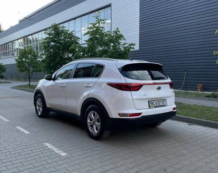 Белый Киа Sportage, объемом двигателя 1.69 л и пробегом 76 тыс. км за 17999 $, фото 10 на Automoto.ua