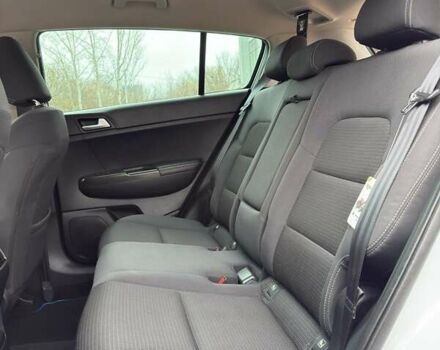 Белый Киа Sportage, объемом двигателя 2 л и пробегом 227 тыс. км за 15950 $, фото 21 на Automoto.ua