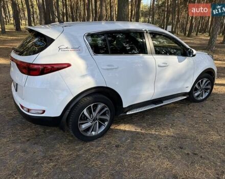 Білий Кіа Sportage, об'ємом двигуна 2 л та пробігом 88 тис. км за 19200 $, фото 11 на Automoto.ua