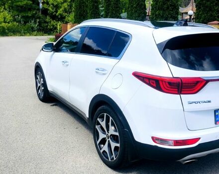 Белый Киа Sportage, объемом двигателя 2 л и пробегом 205 тыс. км за 22500 $, фото 1 на Automoto.ua