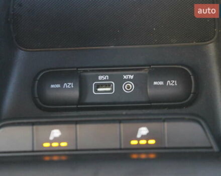 Білий Кіа Sportage, об'ємом двигуна 2 л та пробігом 222 тис. км за 13999 $, фото 25 на Automoto.ua