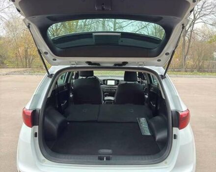 Белый Киа Sportage, объемом двигателя 2 л и пробегом 227 тыс. км за 15950 $, фото 8 на Automoto.ua